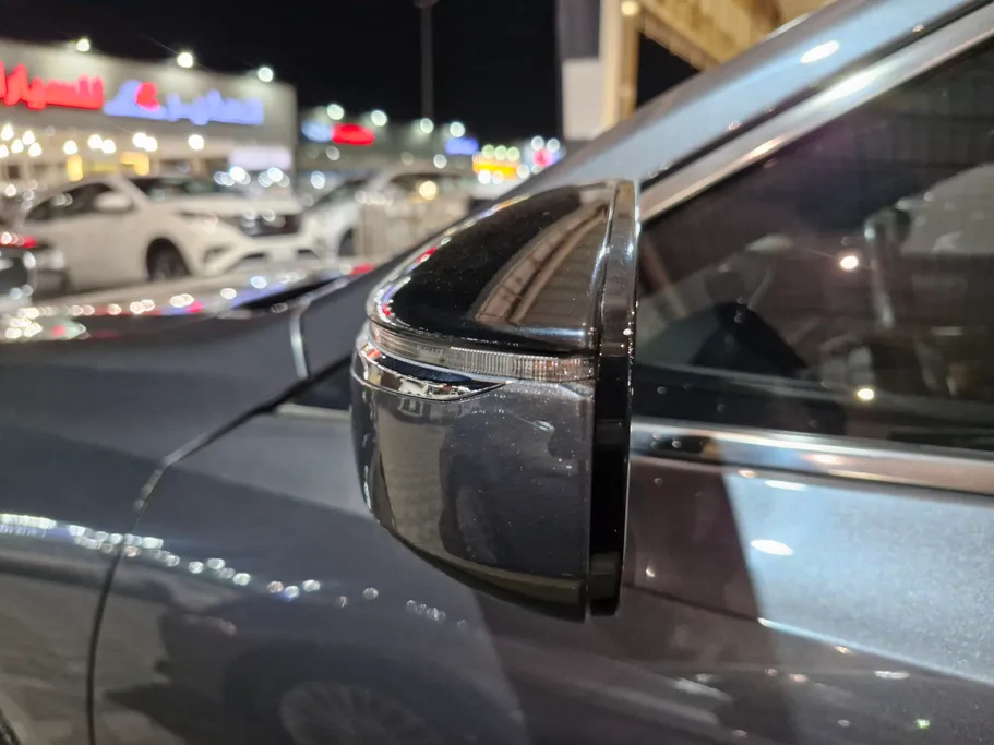 لكزس ES 300 AH Hybrid  2022 