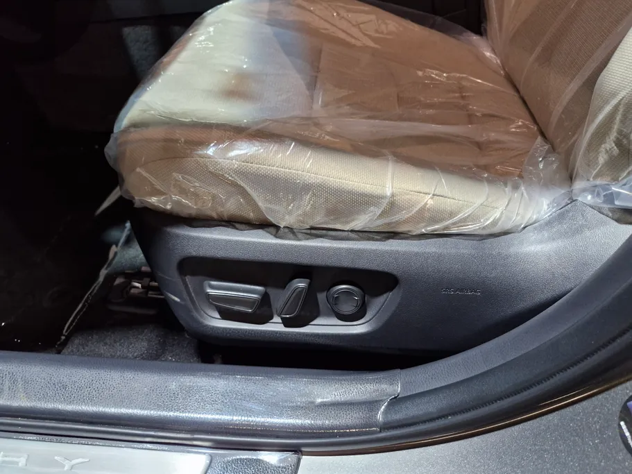 تويوتا كامري LE 2025 