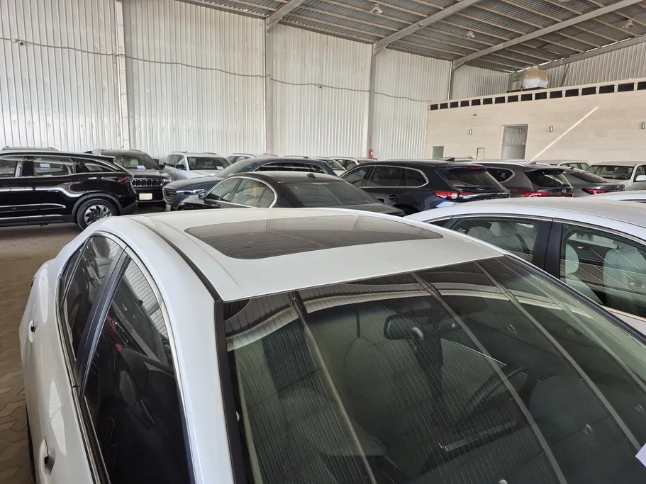 تويوتا كامري GLE HEV  2024 