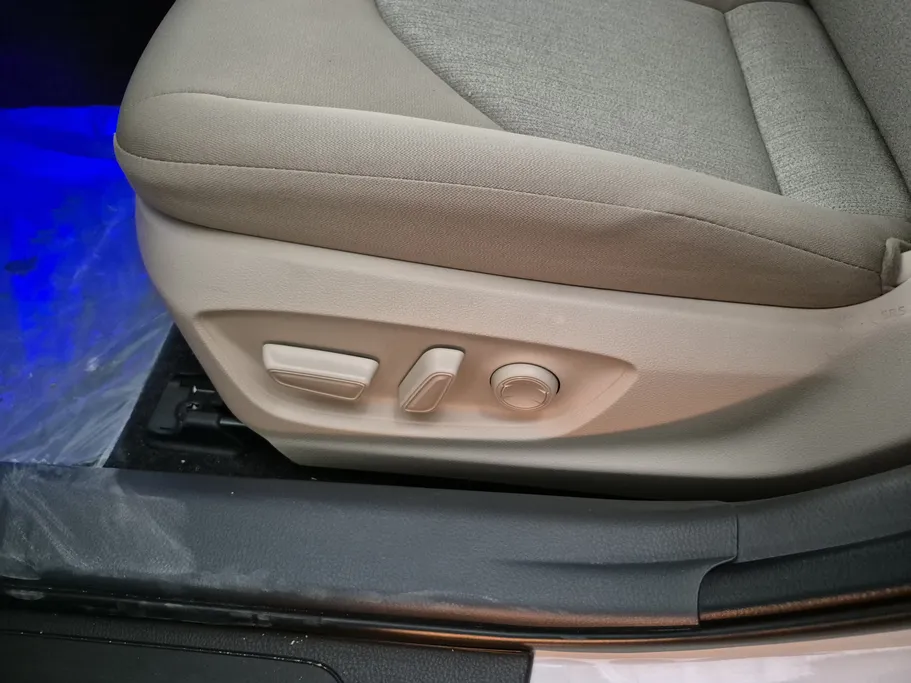 تويوتا كامري GLE HEV  2024 