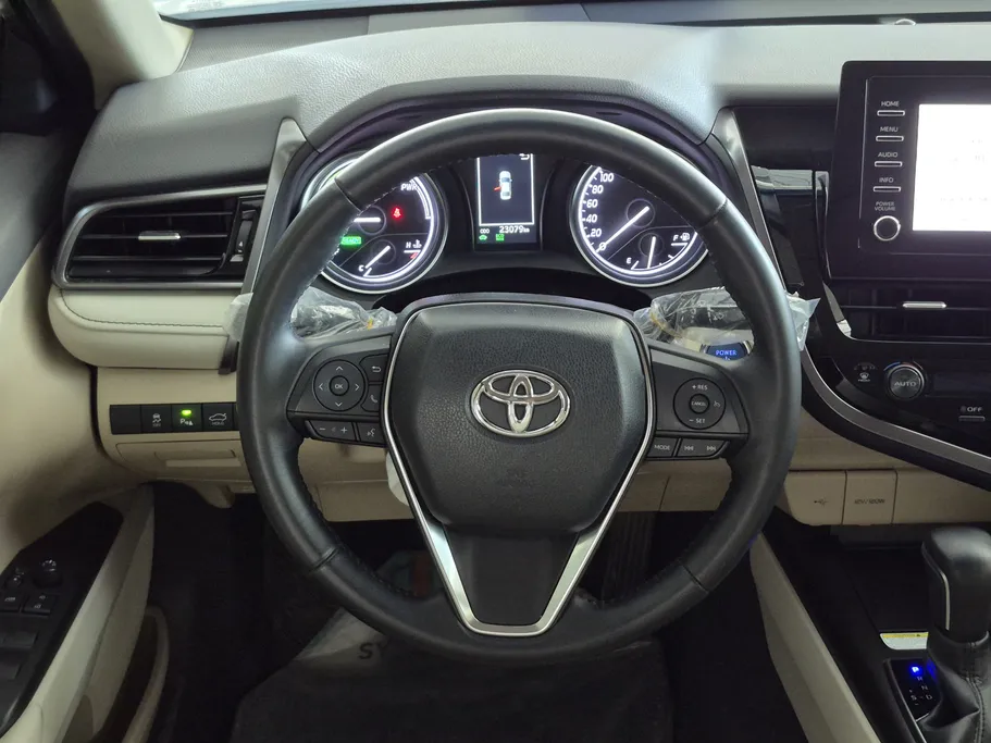 تويوتا كامري GLE HEV  2024 