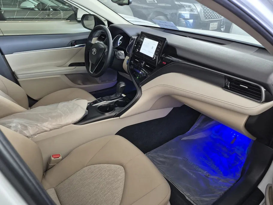 تويوتا كامري GLE HEV  2024 