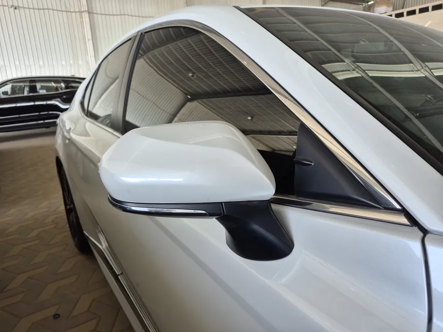 تويوتا كامري GLE HEV  2024 