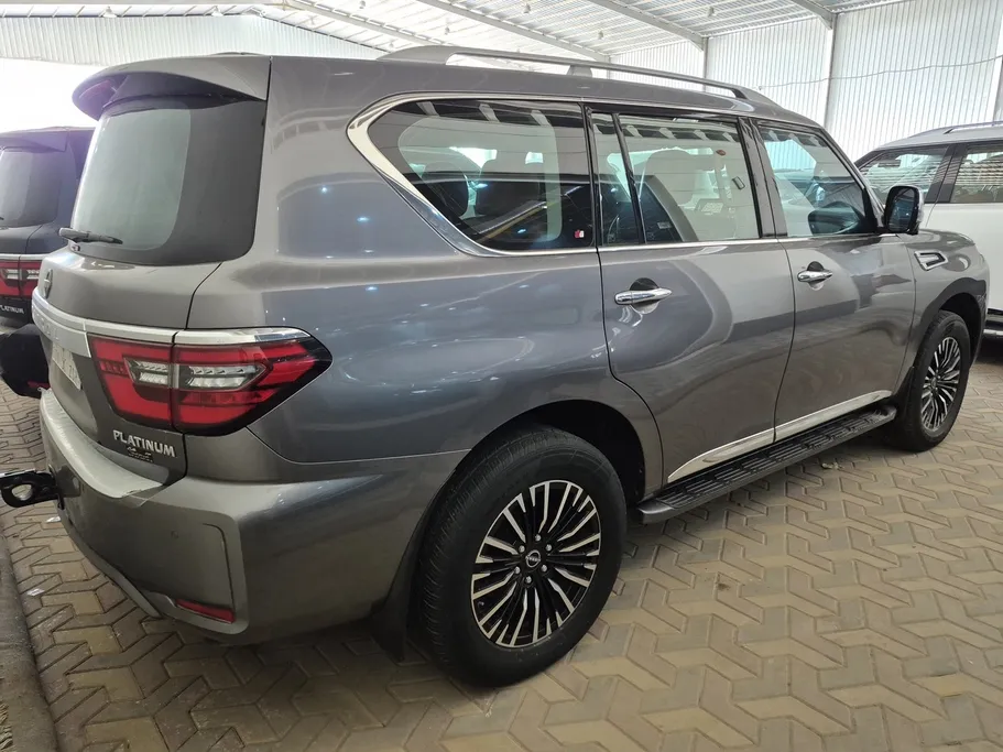 نيسان باترول SE Platinum 2023 