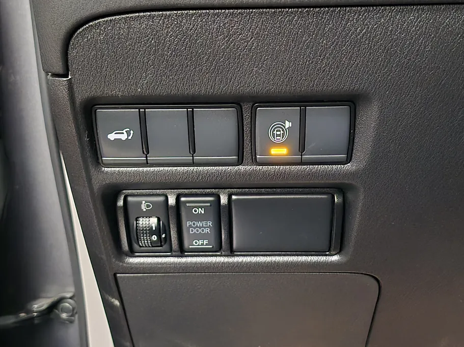 نيسان باترول SE Platinum 2023 