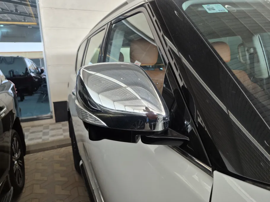 2022 Nissan Patrol Platinum 