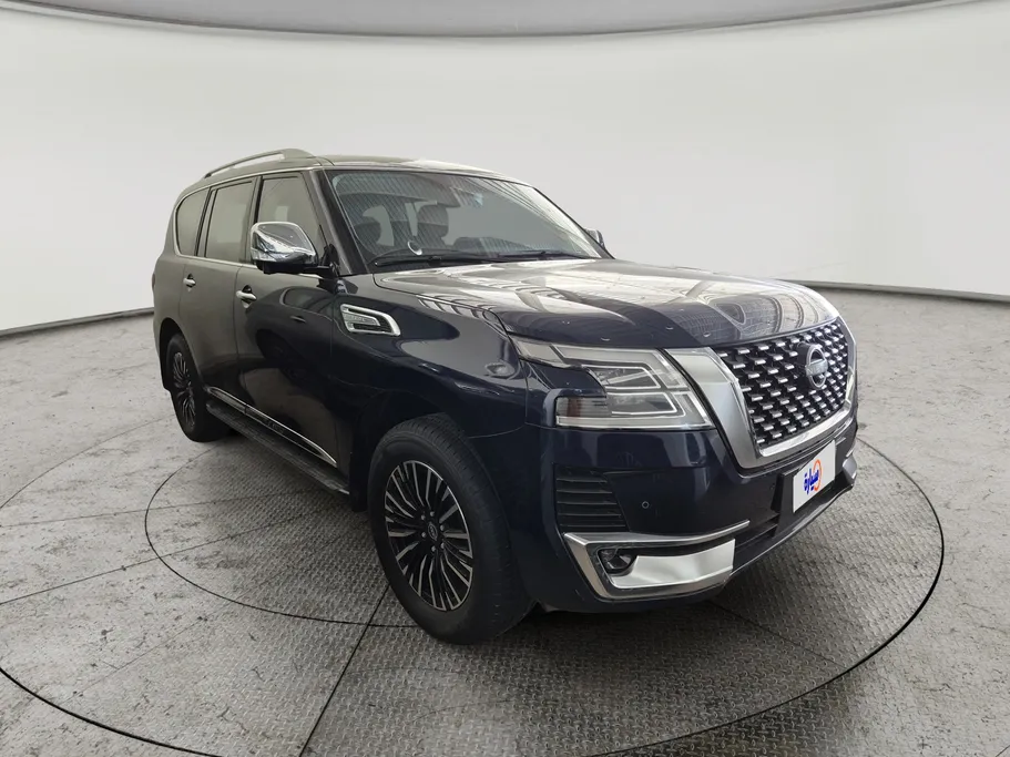 2023 Nissan Patrol Platinum 