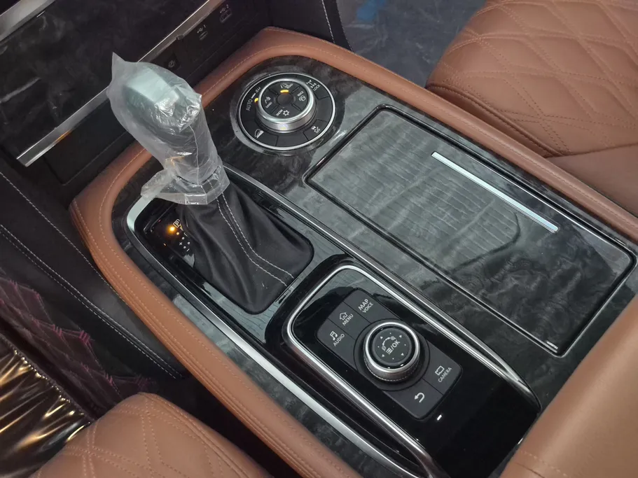 2023 Nissan Patrol Platinum 