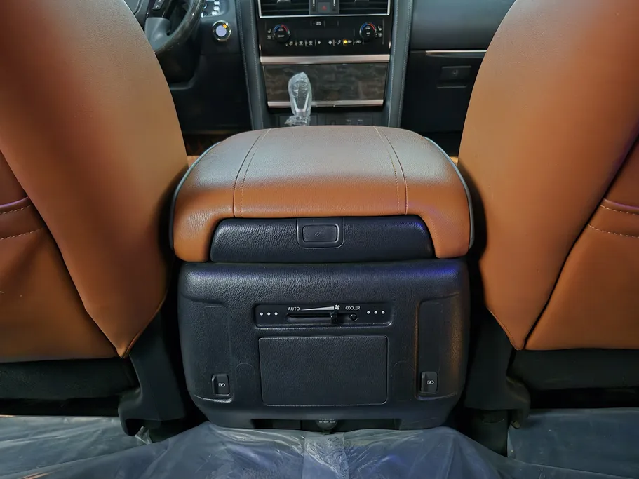 2023 Nissan Patrol Platinum 