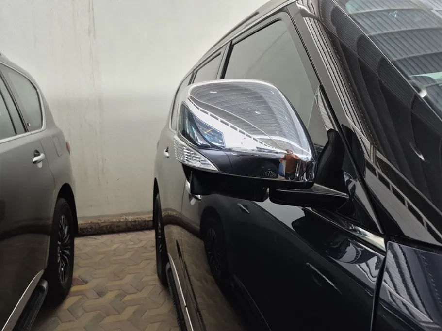 2023 Nissan Patrol Platinum 