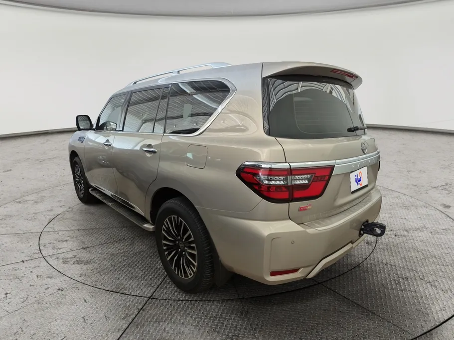 2023 Nissan Patrol Platinum 