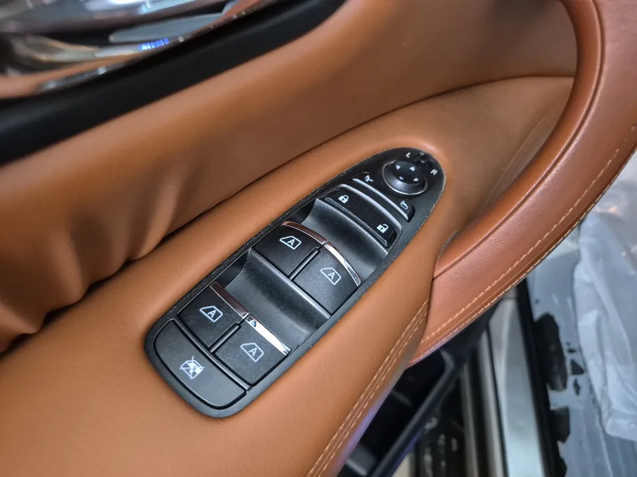 2023 Nissan Patrol Platinum 