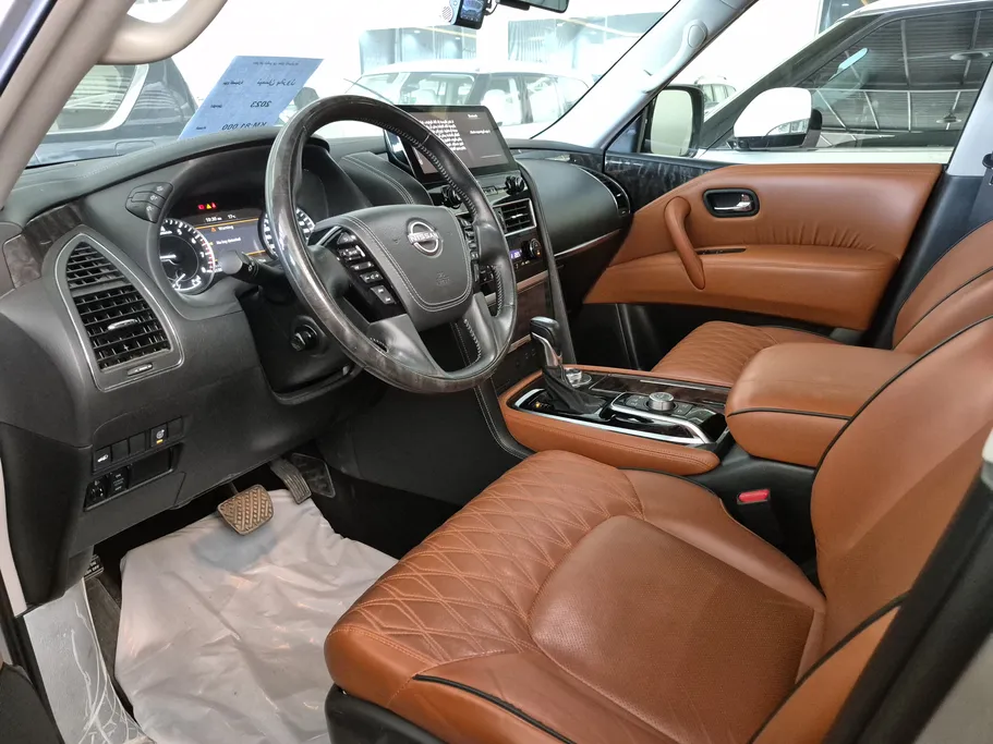 2023 Nissan Patrol Platinum 