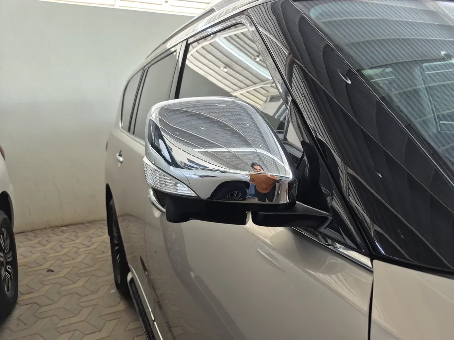 2023 Nissan Patrol Platinum 