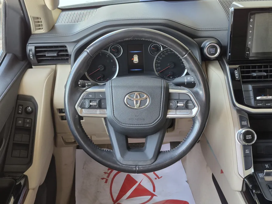 تويوتا لاندكروزر GXR3 2022 