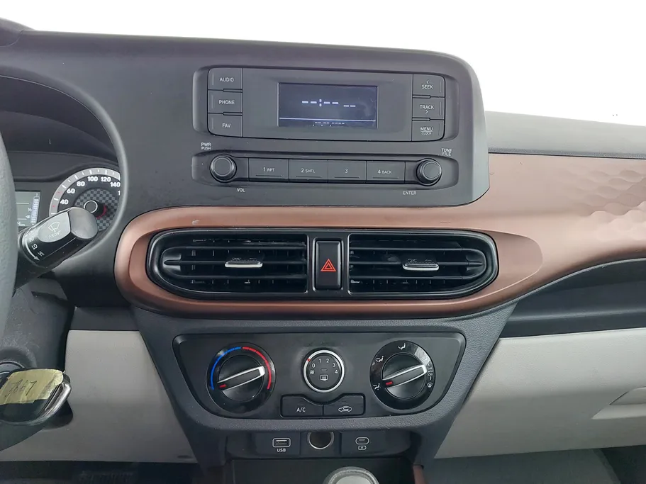 هيونداي Grand i10 فلييت 2024 