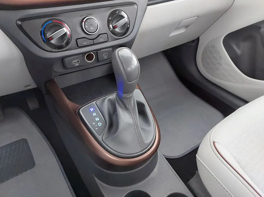 هيونداي Grand i10 فلييت 2024 