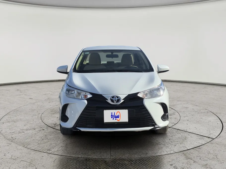 2022 Toyota Yaris  Y 