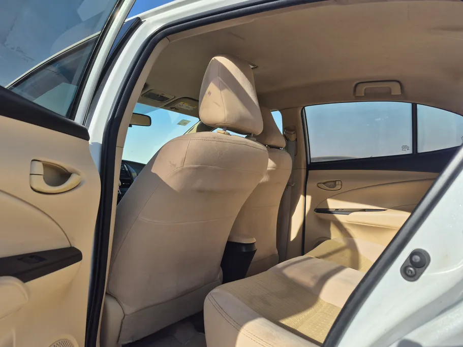 2022 Toyota Yaris  Y 