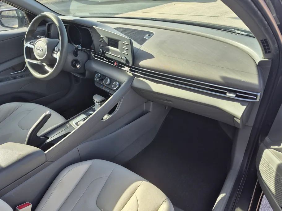 2023 Hyundai Elantra Fleet 