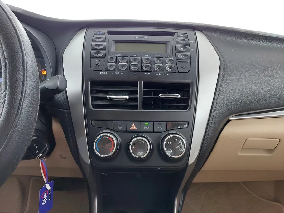 2019 Toyota Yaris  Y 