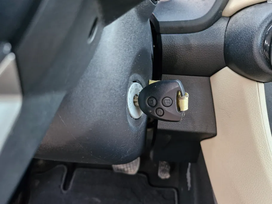 تويوتا يارس Y 2023 