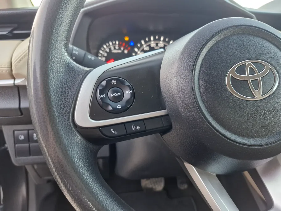 تويوتا يارس Y 2023 