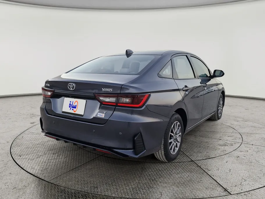 2024 Toyota Yaris  Y 