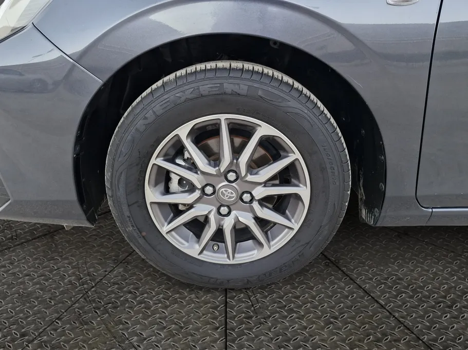 2024 Toyota Yaris  Y 