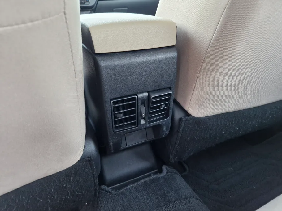 2024 Toyota Yaris  Y 