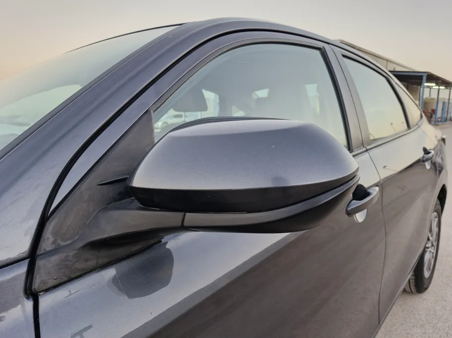 2024 Toyota Yaris  Y 