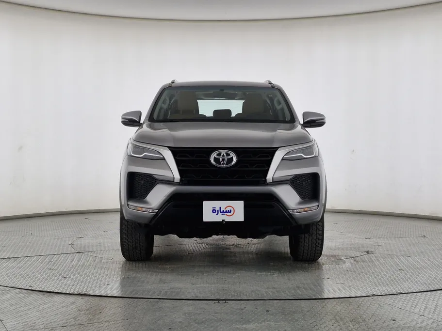تويوتا فورتشنر GX 2023 