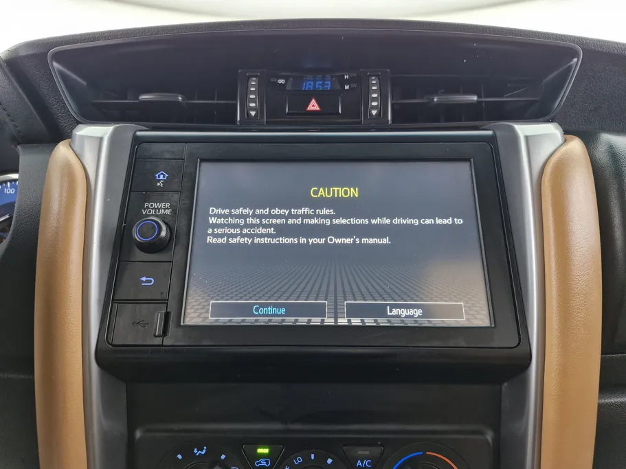 تويوتا فورتشنر GX 2023 