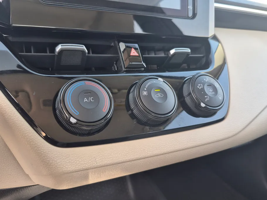 تويوتا كورولا XLI 2024 