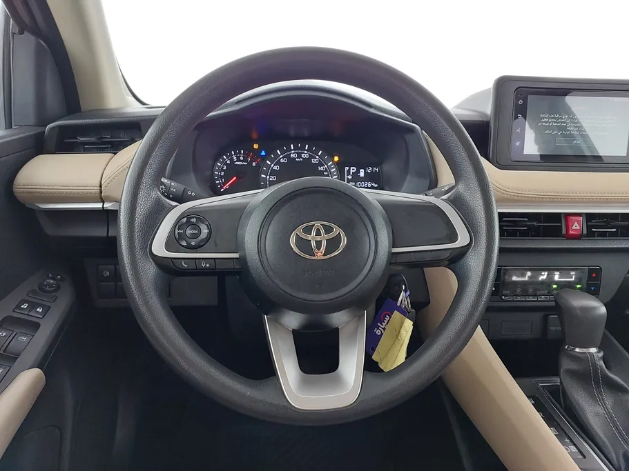 2023 Toyota Yaris  Y 