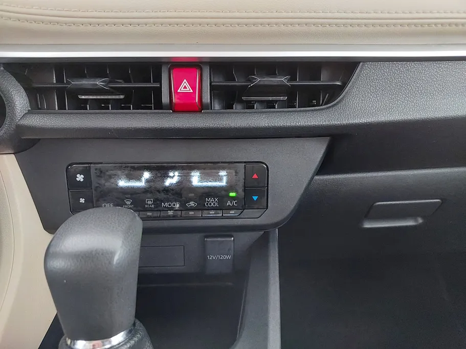 2023 Toyota Yaris  Y 