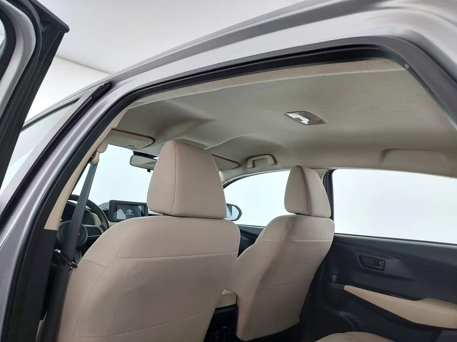 2023 Toyota Yaris  Y 