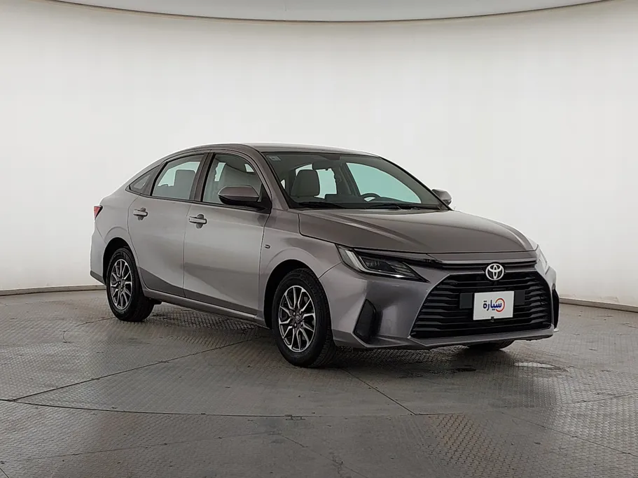 2023 Toyota Yaris  Y 