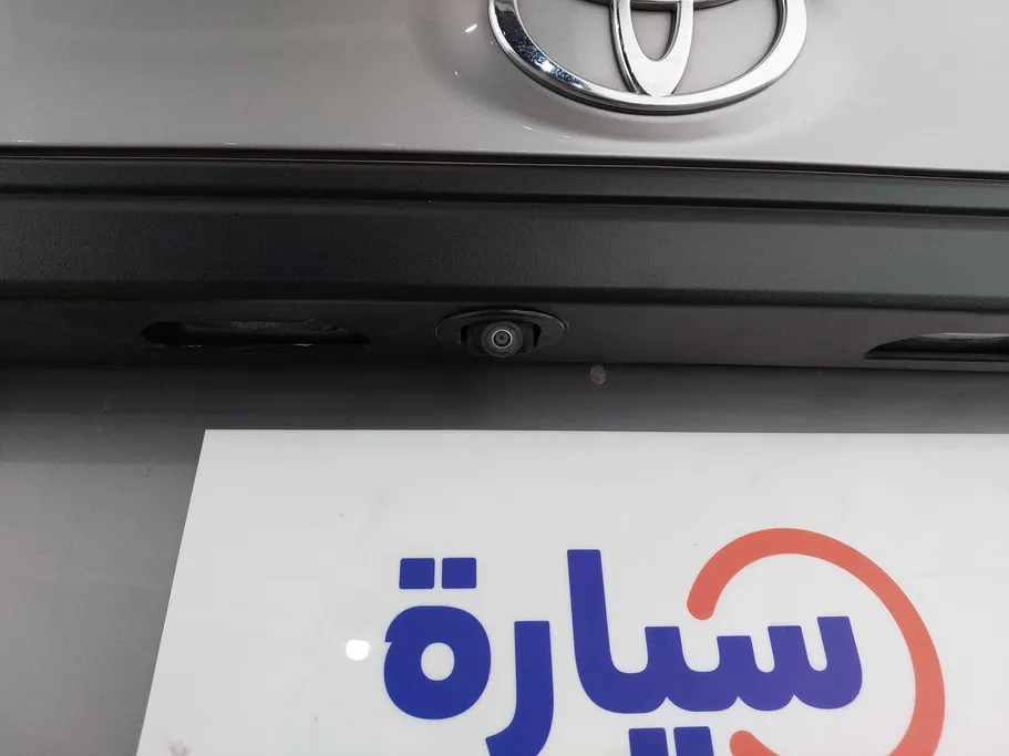 2023 Toyota Yaris  Y 