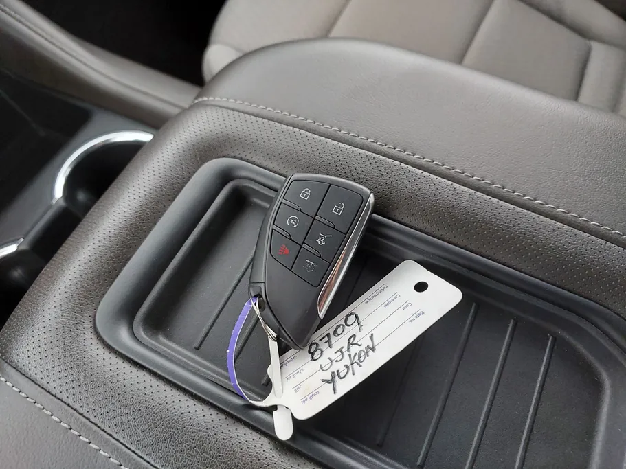 جي إم سي  يوكن SLE 2022 