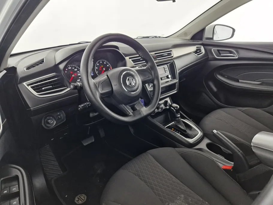 ام جي 5 STD 2023 