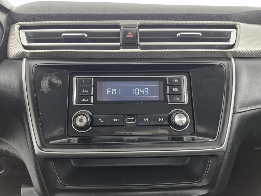 ام جي 5 STD 2023 