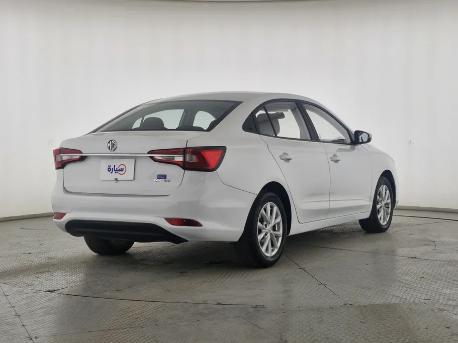 ام جي 5 STD 2023 