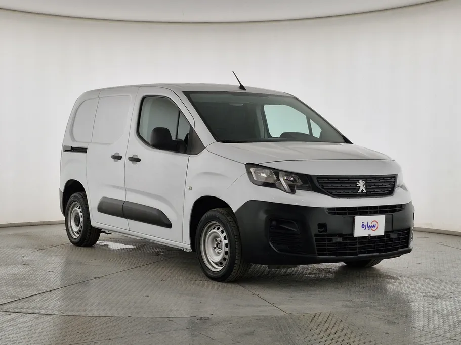 2023 Peugeot Partner Short van 