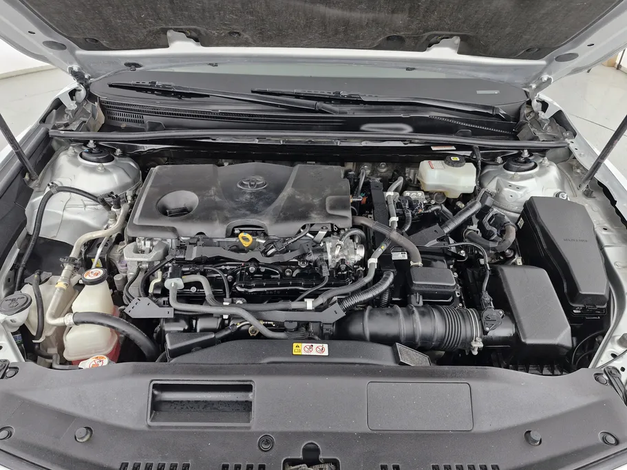 2021 Toyota Camry  LE HEV 