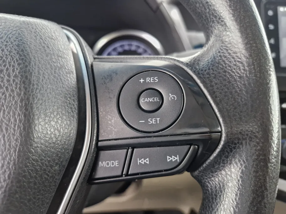 2021 Toyota Camry  LE HEV 