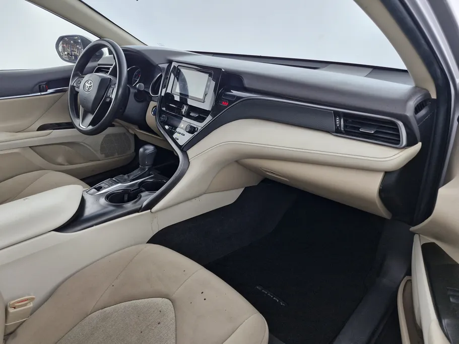 2021 Toyota Camry  LE HEV 