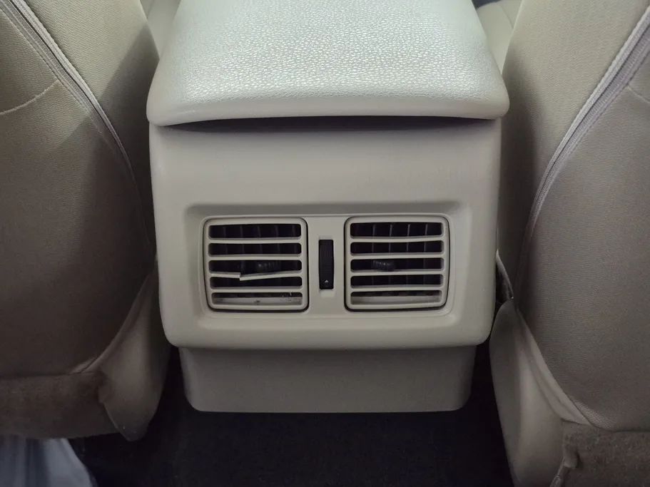 2019 Toyota Camry  LE 