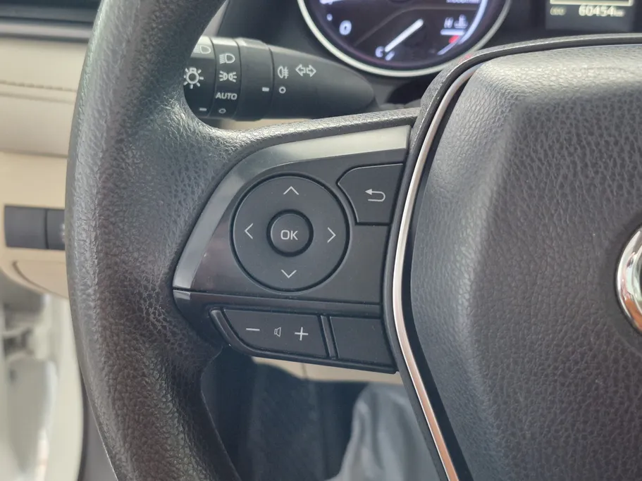 2019 Toyota Camry  LE 