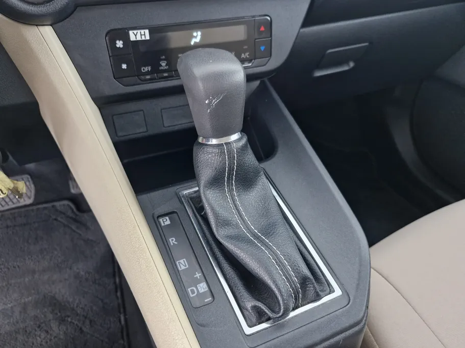 تويوتا يارس Y 2023 